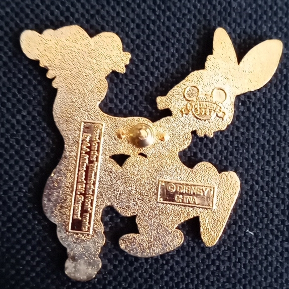 DISNEY TIGGER AND RABBIT DANCING PIN - Picture 2 of 4